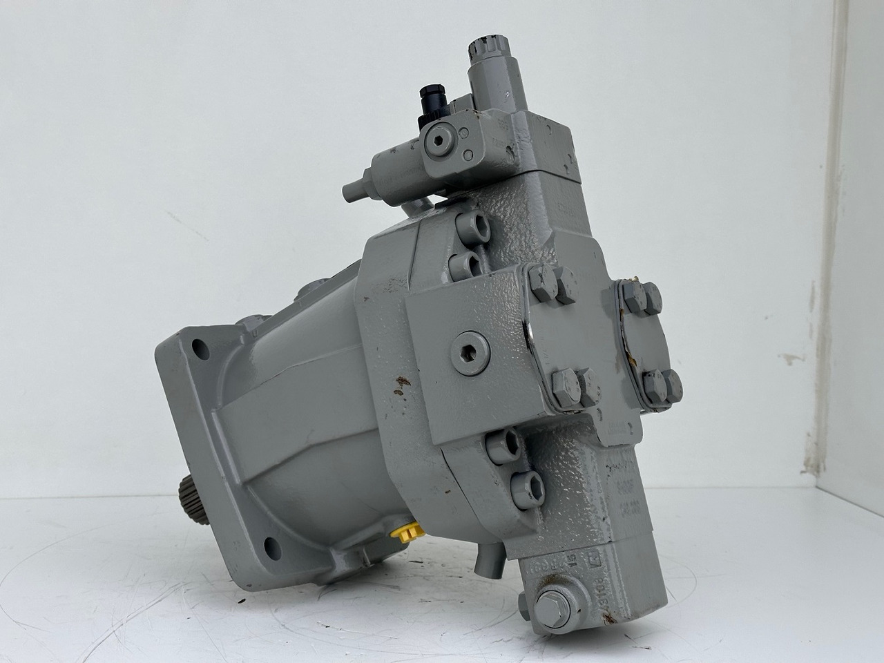 Liebherr Verstellmotor ID-Nr.510240108 - Hydromatik Rexroth Axialkolben-Verstellmotor Typ:A6VM140EP2D/63W-VZB017HB. #24338070# - Motor hidráulico por Guindaste sobre esteiras: foto 3 Liebherr Verstellmotor ID-Nr.510240108 - Hydromatik Rexroth Axialkolben-Verstellmotor Typ:A6VM140EP2D/63W-VZB017HB. #24338070# - Motor hidráulico por Guindaste sobre esteiras: foto 3