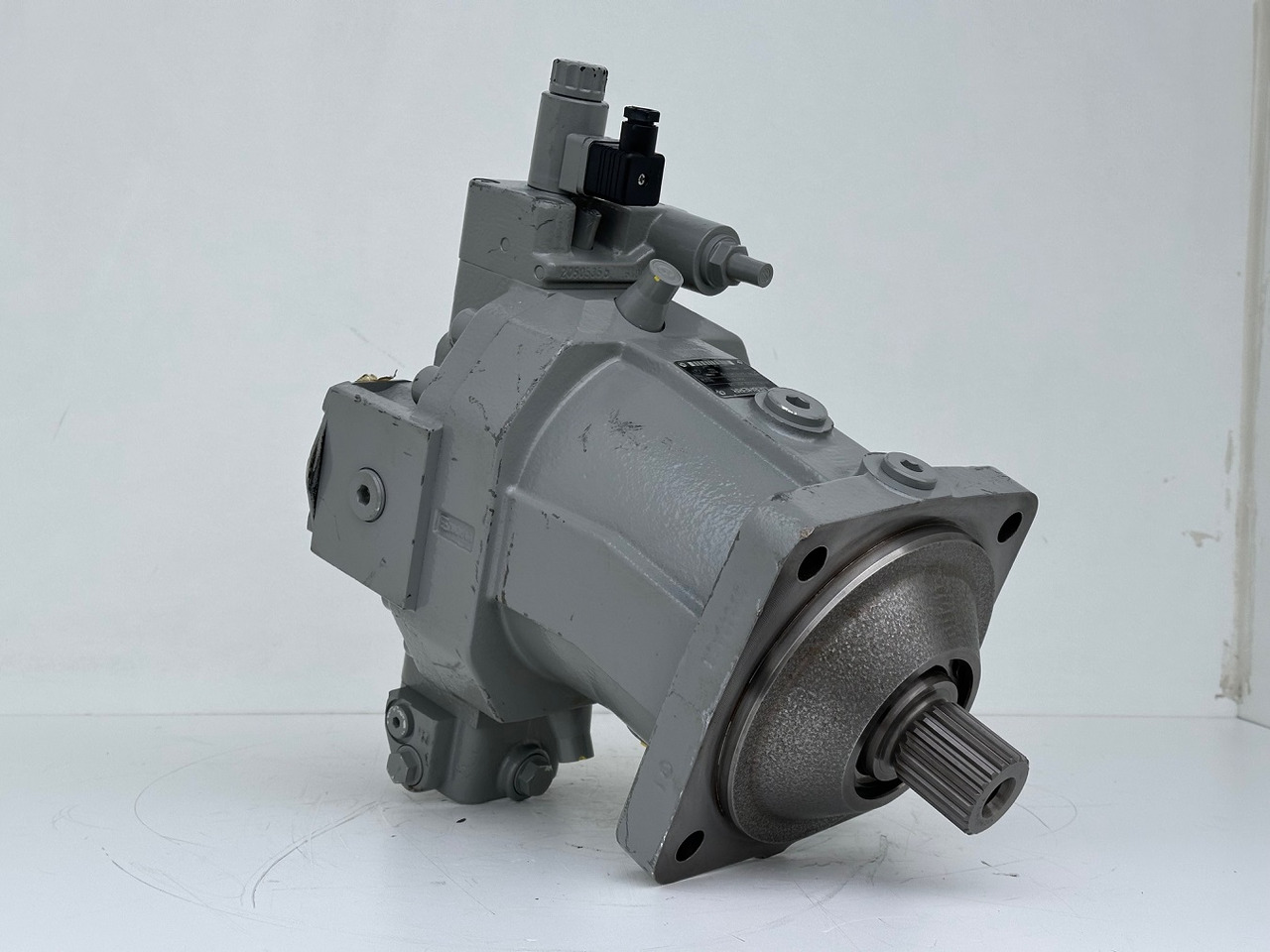 Liebherr Verstellmotor ID-Nr.510240108 - Hydromatik Rexroth Axialkolben-Verstellmotor Typ:A6VM140EP2D/63W-VZB017HB. #24338070# - Motor hidráulico por Guindaste sobre esteiras: foto 2 Liebherr Verstellmotor ID-Nr.510240108 - Hydromatik Rexroth Axialkolben-Verstellmotor Typ:A6VM140EP2D/63W-VZB017HB. #24338070# - Motor hidráulico por Guindaste sobre esteiras: foto 2