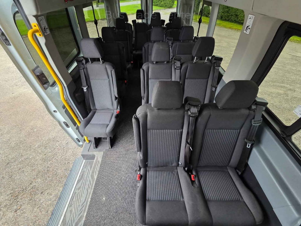 FORD TRANSIT // electric door - Minibus, Furgão de passageiros: foto 5 FORD TRANSIT // electric door - Minibus, Furgão de passageiros: foto 5