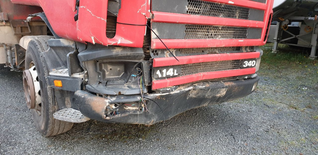 Scania 114L 340 LB6x2 Unfallschaden (Nr. 4772) - Camião: foto 4 Scania 114L 340 LB6x2 Unfallschaden (Nr. 4772) - Camião: foto 4