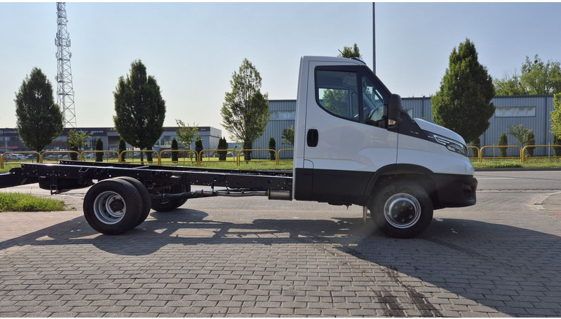 Iveco Daily 70C18 - nowe! - Camião chassi: foto 5 Iveco Daily 70C18 - nowe! - Camião chassi: foto 5