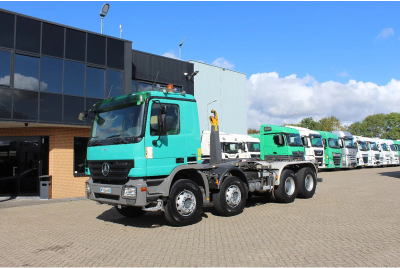 Mercedes-Benz Actros 3241 * 3 PEDAL * TOP CONDITION * - Camião polibenne: foto 1 Mercedes-Benz Actros 3241 * 3 PEDAL * TOP CONDITION * - Camião polibenne: foto 1