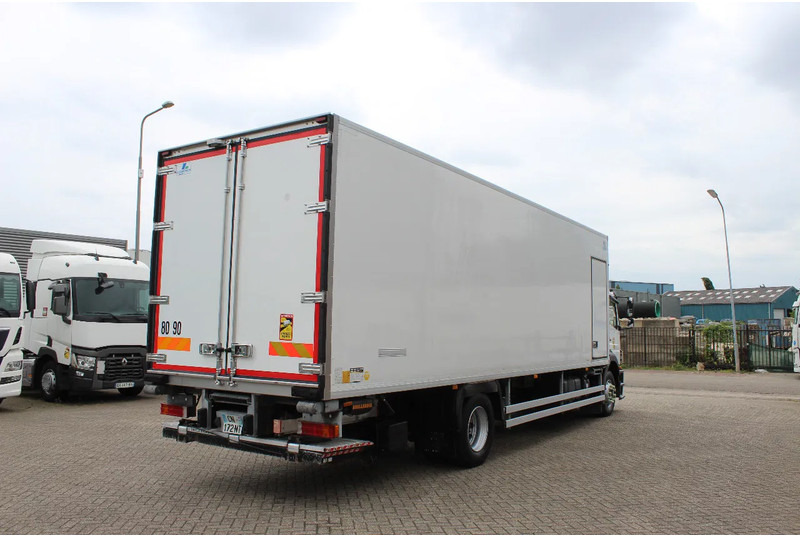 Mercedes-Benz Axor 1829 * MANAUL * EURO5 * 4X2 * - Camião frigorífico: foto 3 Mercedes-Benz Axor 1829 * MANAUL * EURO5 * 4X2 * - Camião frigorífico: foto 3