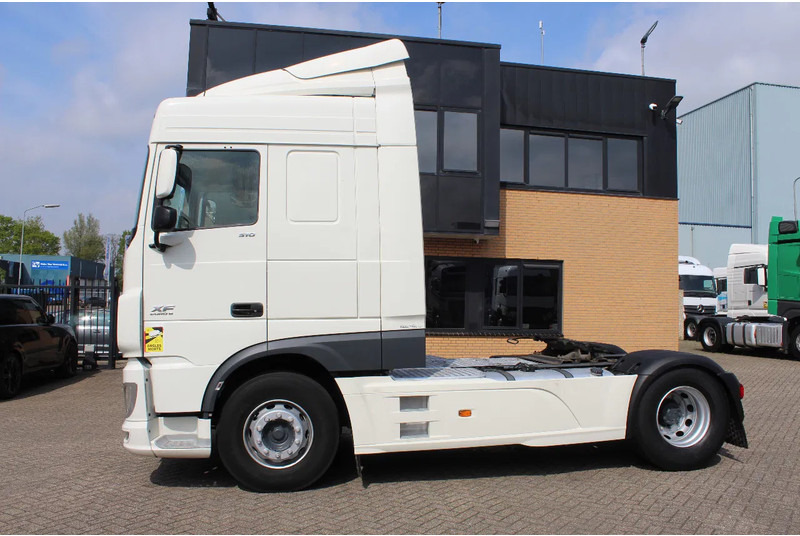DAF XF 510 * RETARDER * 4X2 * - Tractor: foto 2 DAF XF 510 * RETARDER * 4X2 * - Tractor: foto 2