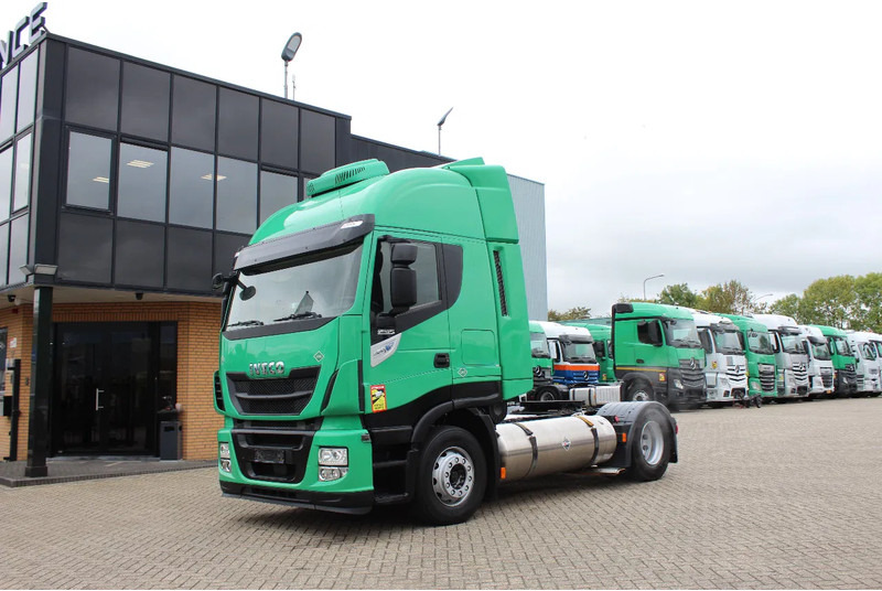 Iveco Stralis 460 * RETARDER * LNG * 4X2 * - Tractor: foto 1 Iveco Stralis 460 * RETARDER * LNG * 4X2 * - Tractor: foto 1