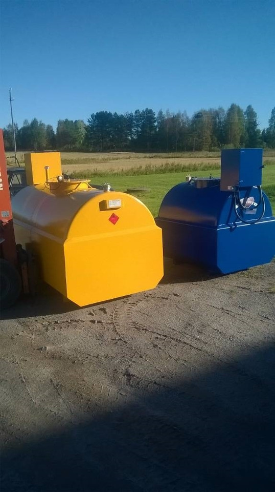 FUEL CONT polttoainesäiliöt - Tanque de combustível: foto 2 FUEL CONT polttoainesäiliöt - Tanque de combustível: foto 2