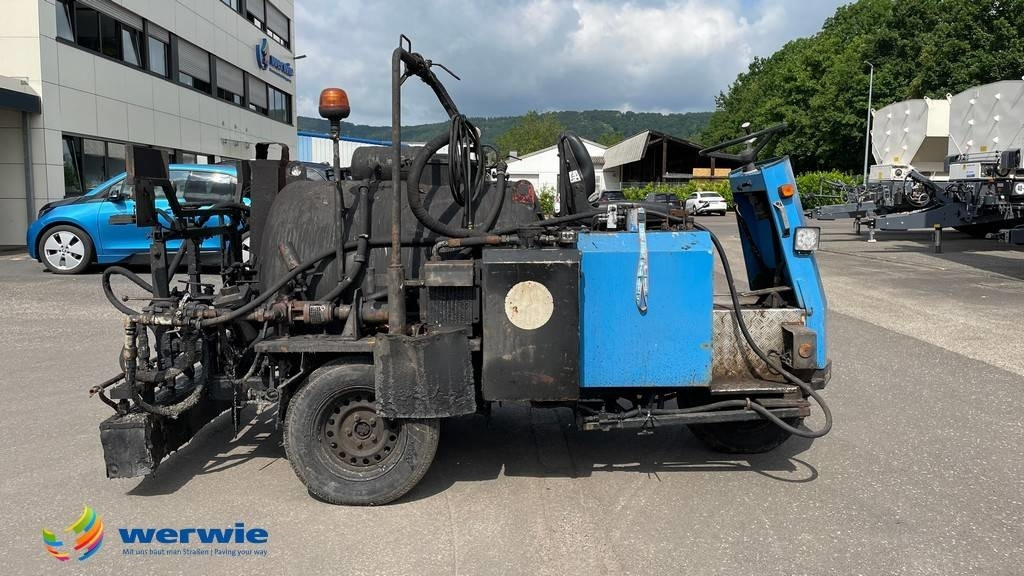Weiro TM804SH - Distribuidor de asfalto: foto 2 Weiro TM804SH - Distribuidor de asfalto: foto 2
