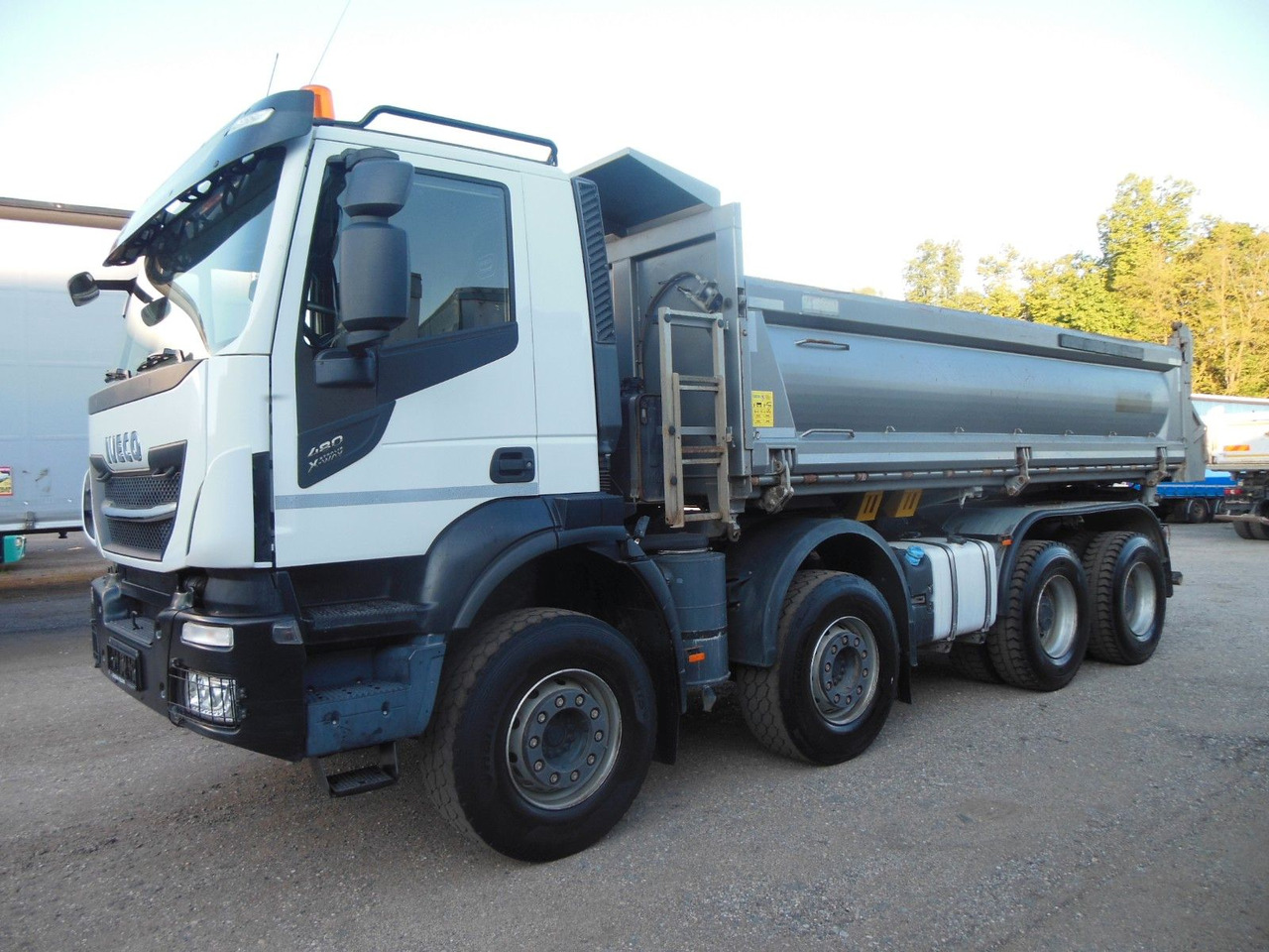Iveco STRALIS X-WAY 480, 8X4, BORDMATIC, AHK, TOP!!! - Camião basculante: foto 1 Iveco STRALIS X-WAY 480, 8X4, BORDMATIC, AHK, TOP!!! - Camião basculante: foto 1