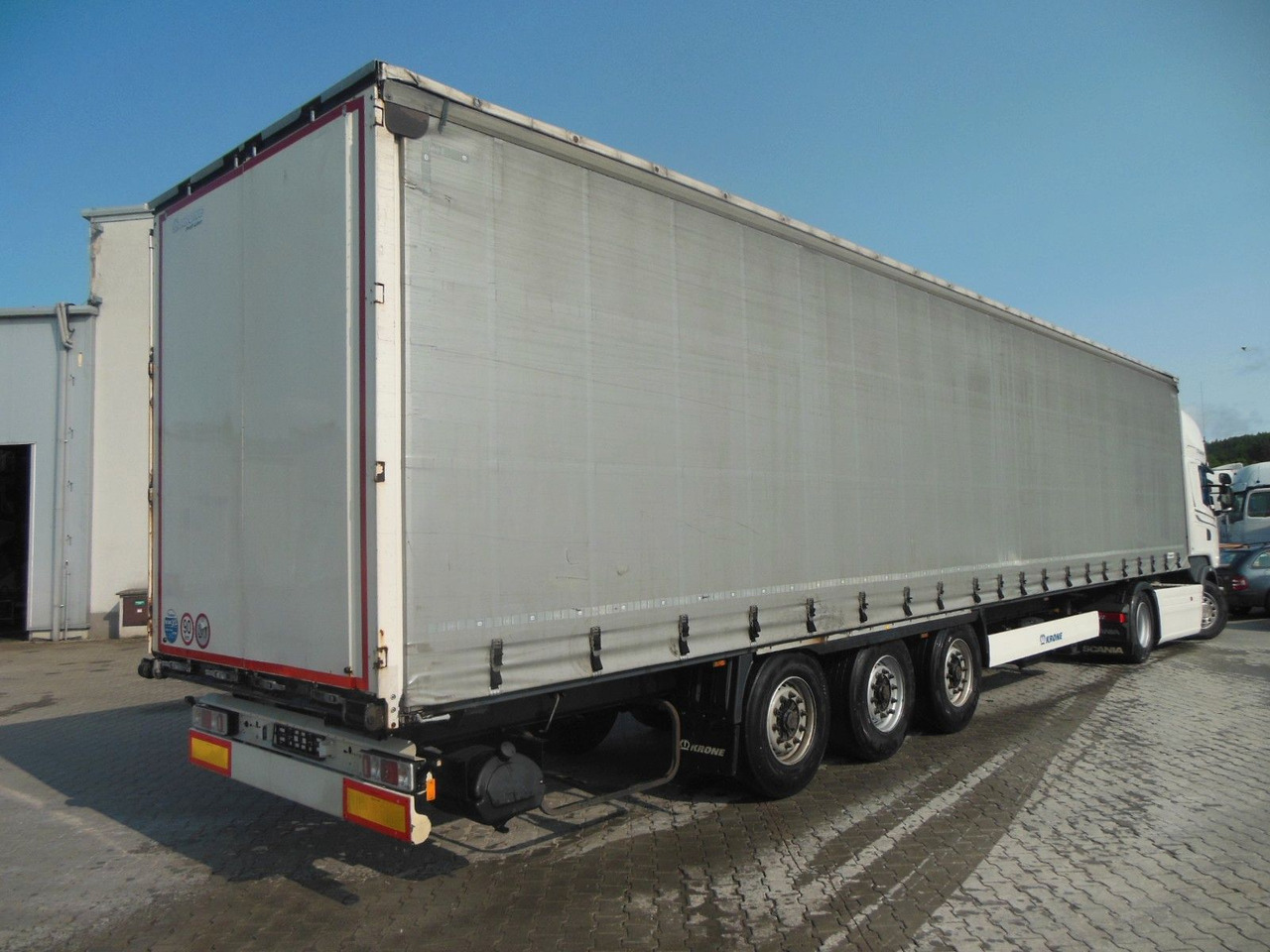 Krone SD, BPW, HUBDACH, LIFT ACHSE, 3 STÜCKS AM LAGER - Semi-reboque de lona: foto 1 Krone SD, BPW, HUBDACH, LIFT ACHSE, 3 STÜCKS AM LAGER - Semi-reboque de lona: foto 1