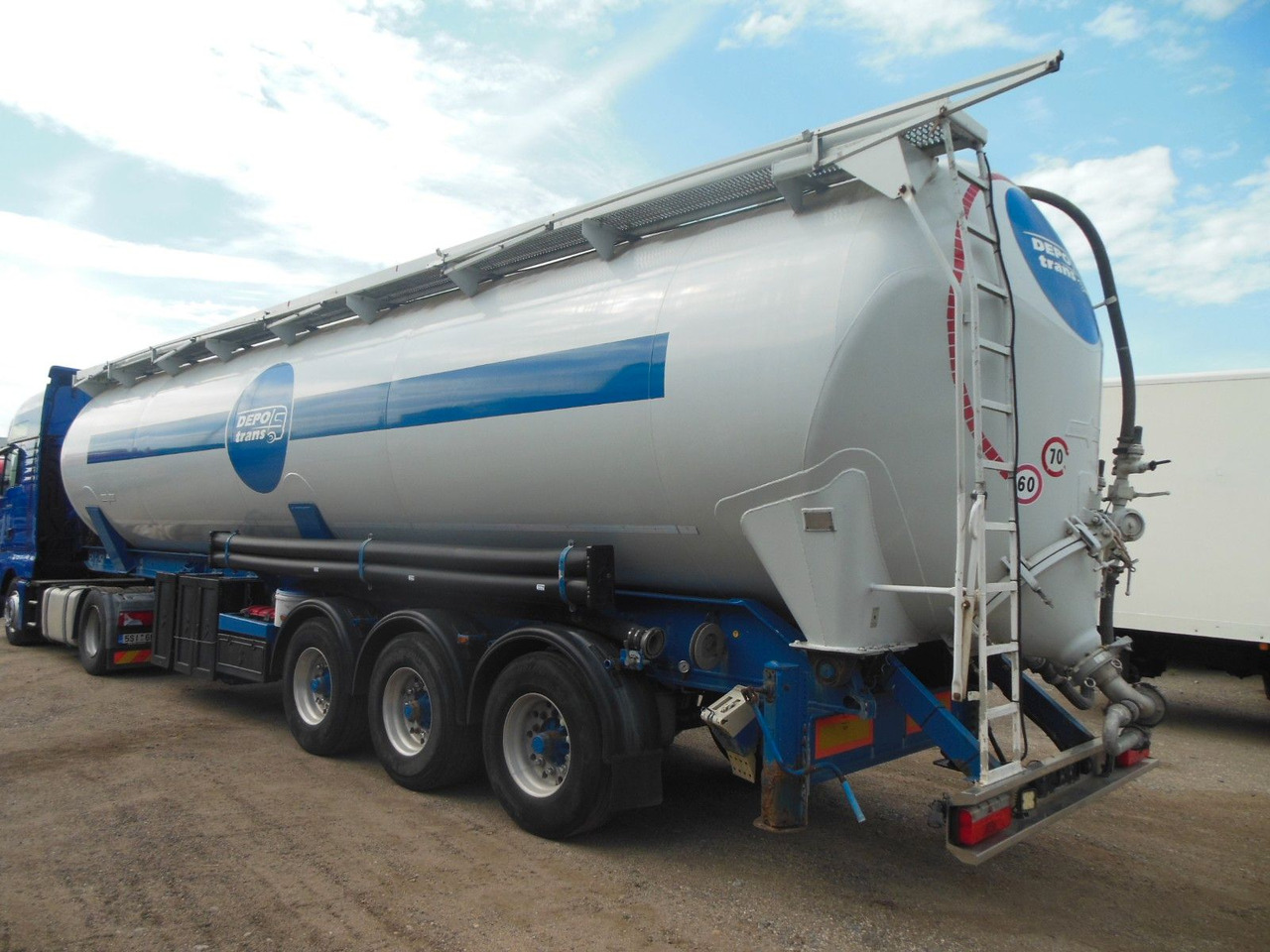 Spitzer SK 2460 CAL, 60.000 L - Semirreboque silo: foto 4 Spitzer SK 2460 CAL, 60.000 L - Semirreboque silo: foto 4