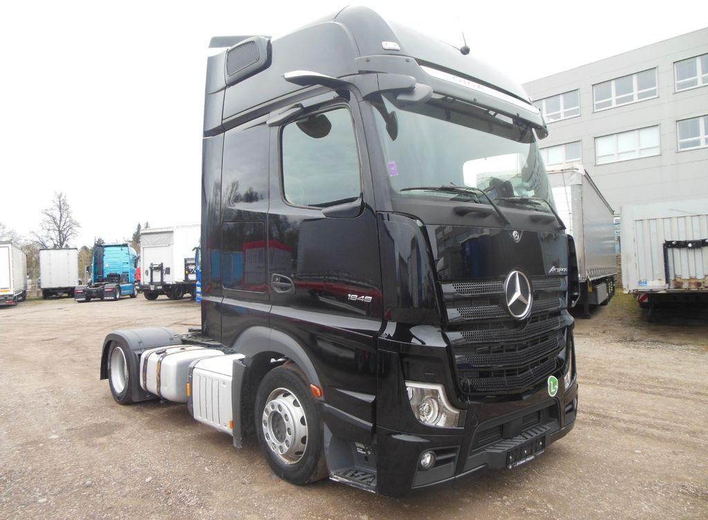Mercedes-Benz 1848 ACTROS, LOWDECK, GIGA SPACE, STANDKLIMA - Tractor: foto 2 Mercedes-Benz 1848 ACTROS, LOWDECK, GIGA SPACE, STANDKLIMA - Tractor: foto 2