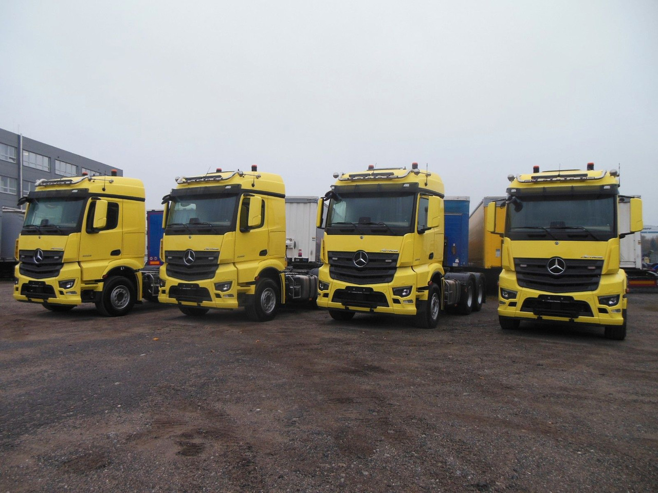 Mercedes-Benz 3353 ACTROS, 6X4, TRK, SET 120 TON, WIE NEUE!E!! - Tractor: foto 2 Mercedes-Benz 3353 ACTROS, 6X4, TRK, SET 120 TON, WIE NEUE!E!! - Tractor: foto 2