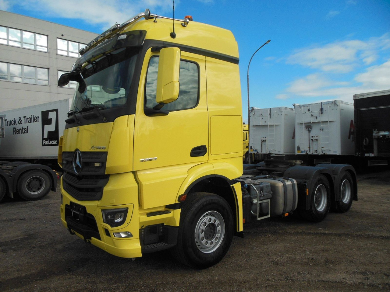 Mercedes-Benz ACTROS 3353, 6X4, 120.000 KG, TRK, 4 STÜCKS, - Tractor: foto 1 Mercedes-Benz ACTROS 3353, 6X4, 120.000 KG, TRK, 4 STÜCKS, - Tractor: foto 1