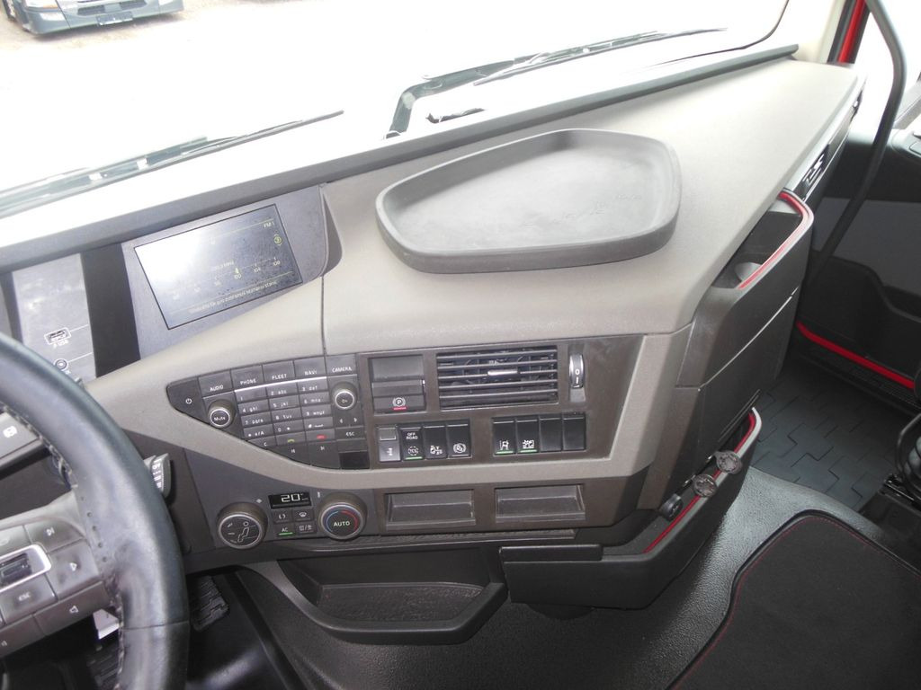 Tractor Volvo FH 13/500, LOWDECK, GLOBE XL, I PARK COOL, TOP!! Volvo FH 13/500, LOWDECK, GLOBE XL, I PARK COOL, TOP!!: foto 20 Tractor Volvo FH 13/500, LOWDECK, GLOBE XL, I PARK COOL, TOP!! Volvo FH 13/500, LOWDECK, GLOBE XL, I PARK COOL, TOP!!: foto 20