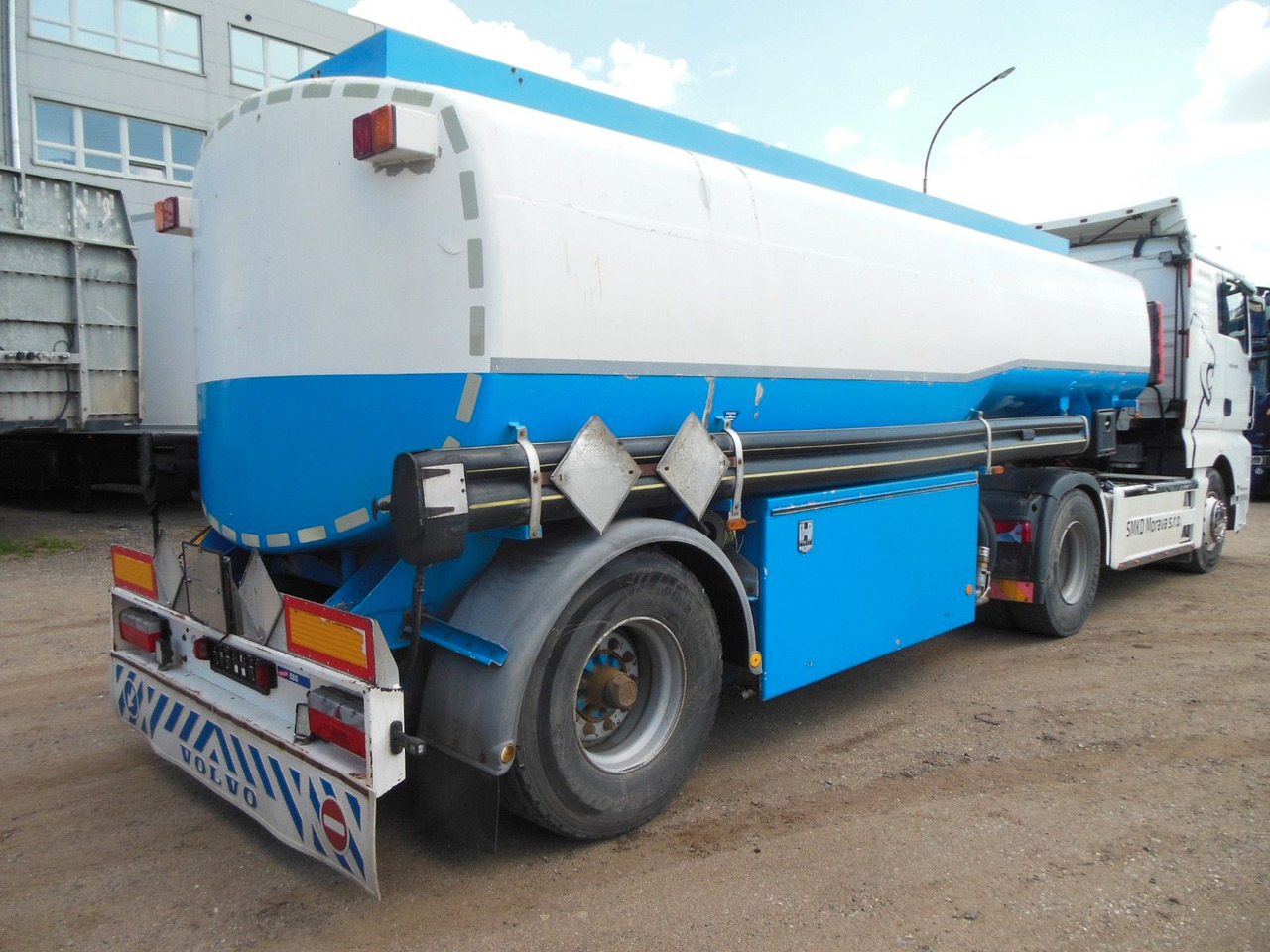 WILLIG/HALLER/HLS 240.45/2,NPC 04, 4 KAMMER - Semirreboque tanque: foto 1 WILLIG/HALLER/HLS 240.45/2,NPC 04, 4 KAMMER - Semirreboque tanque: foto 1