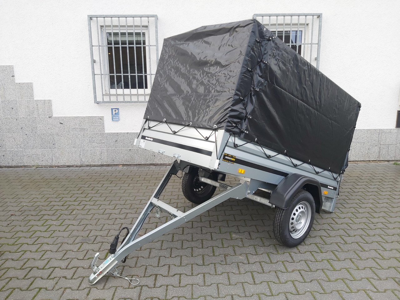 Brenderup 1205 S UB 750 Klappdeichsel Anhänger Hochplane 117cm blackline 750kg - Reboque para carros: foto 2 Brenderup 1205 S UB 750 Klappdeichsel Anhänger Hochplane 117cm blackline 750kg - Reboque para carros: foto 2