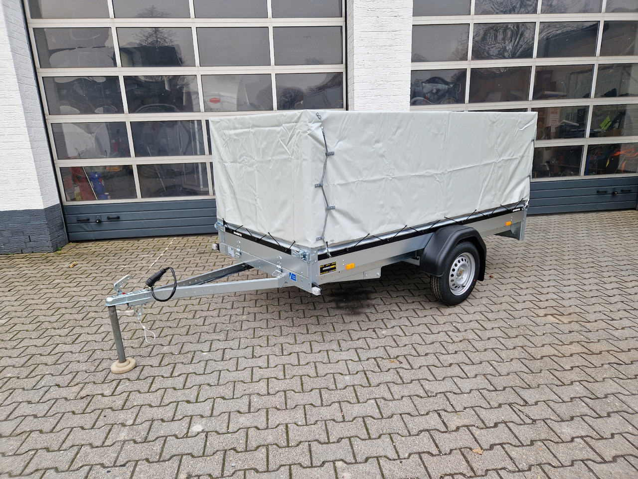 Brenderup 2270S UB 750 270x128x100cm Hochplane (S) 750kg - Reboque para carros: foto 2 Brenderup 2270S UB 750 270x128x100cm Hochplane (S) 750kg - Reboque para carros: foto 2