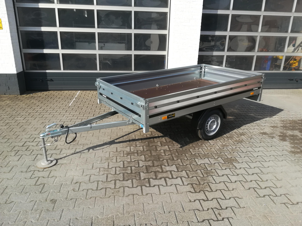 Brenderup 3251 SUB 750 250x142x35cm (S) 750kg - Reboque para carros: foto 2 Brenderup 3251 SUB 750 250x142x35cm (S) 750kg - Reboque para carros: foto 2