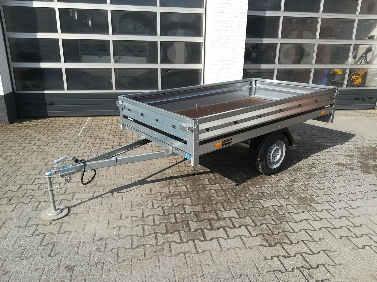 Brenderup 3251 SUB 750 250x142x35cm (S) 750kg - Reboque para carros: foto 1 Brenderup 3251 SUB 750 250x142x35cm (S) 750kg - Reboque para carros: foto 1