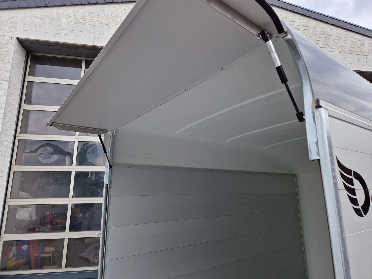 Cargo Roadster 400 312x164x184cm Alu Poly darkgrey Aluboden Seitentür 1300kg Pullman 100 km/H Abverk - Reboque para carros: foto 3 Cargo Roadster 400 312x164x184cm Alu Poly darkgrey Aluboden Seitentür 1300kg Pullman 100 km/H Abverk - Reboque para carros: foto 3