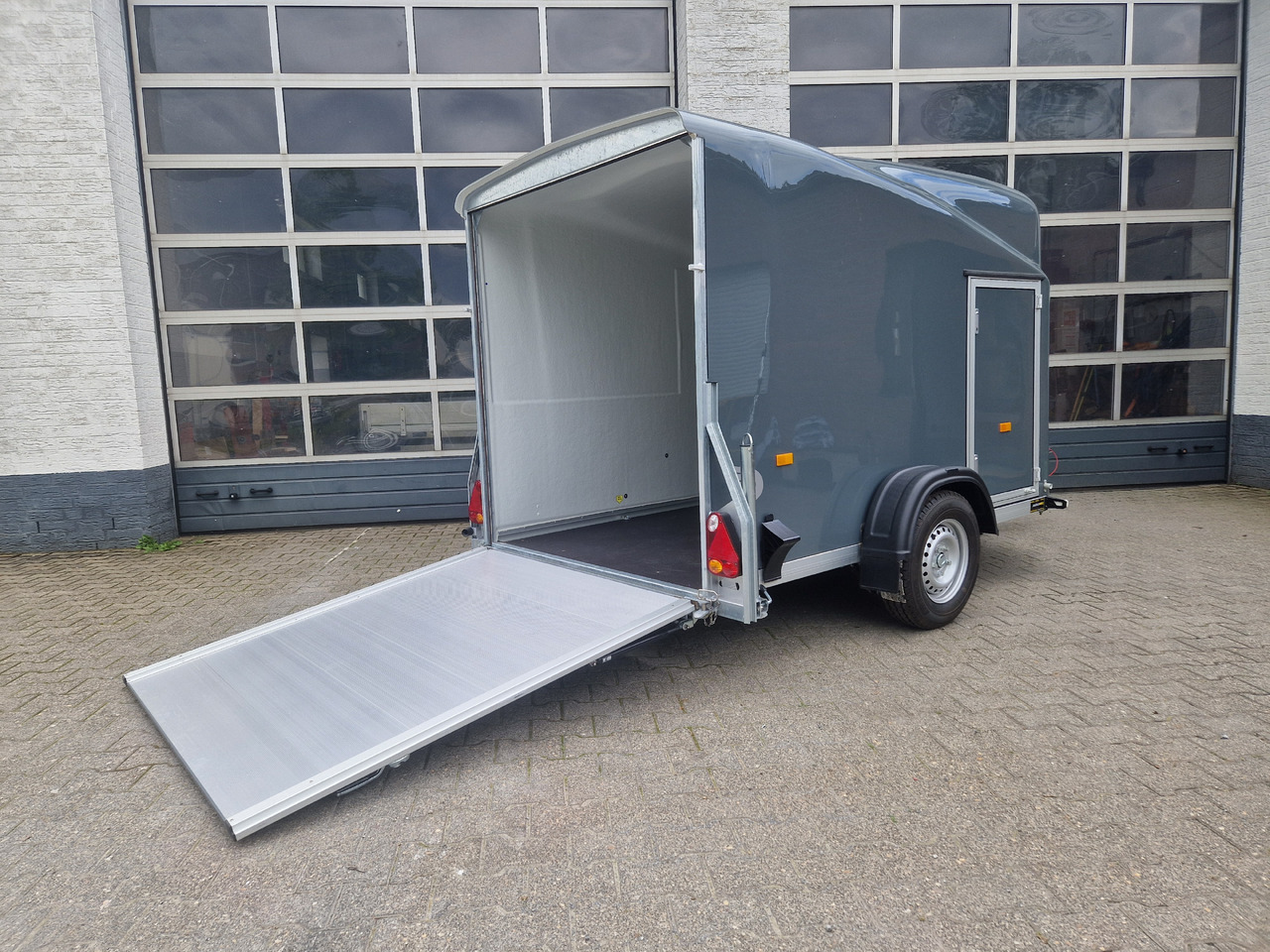 Reboque furgão Debon Cargo 1300 300x152x168cm irongrey Seitentür 1300kg Pullman 100km/H: foto 9