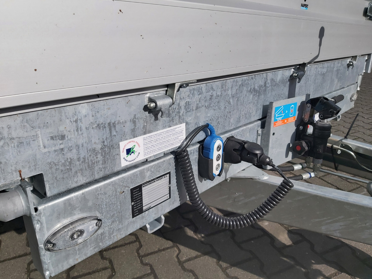 Reboque basculante Hapert COBALT HM-3 405x200x30cm Ferro Elektro + NHP Rampen Heckstützen Tridem 3500kg Abverkauf: foto 7