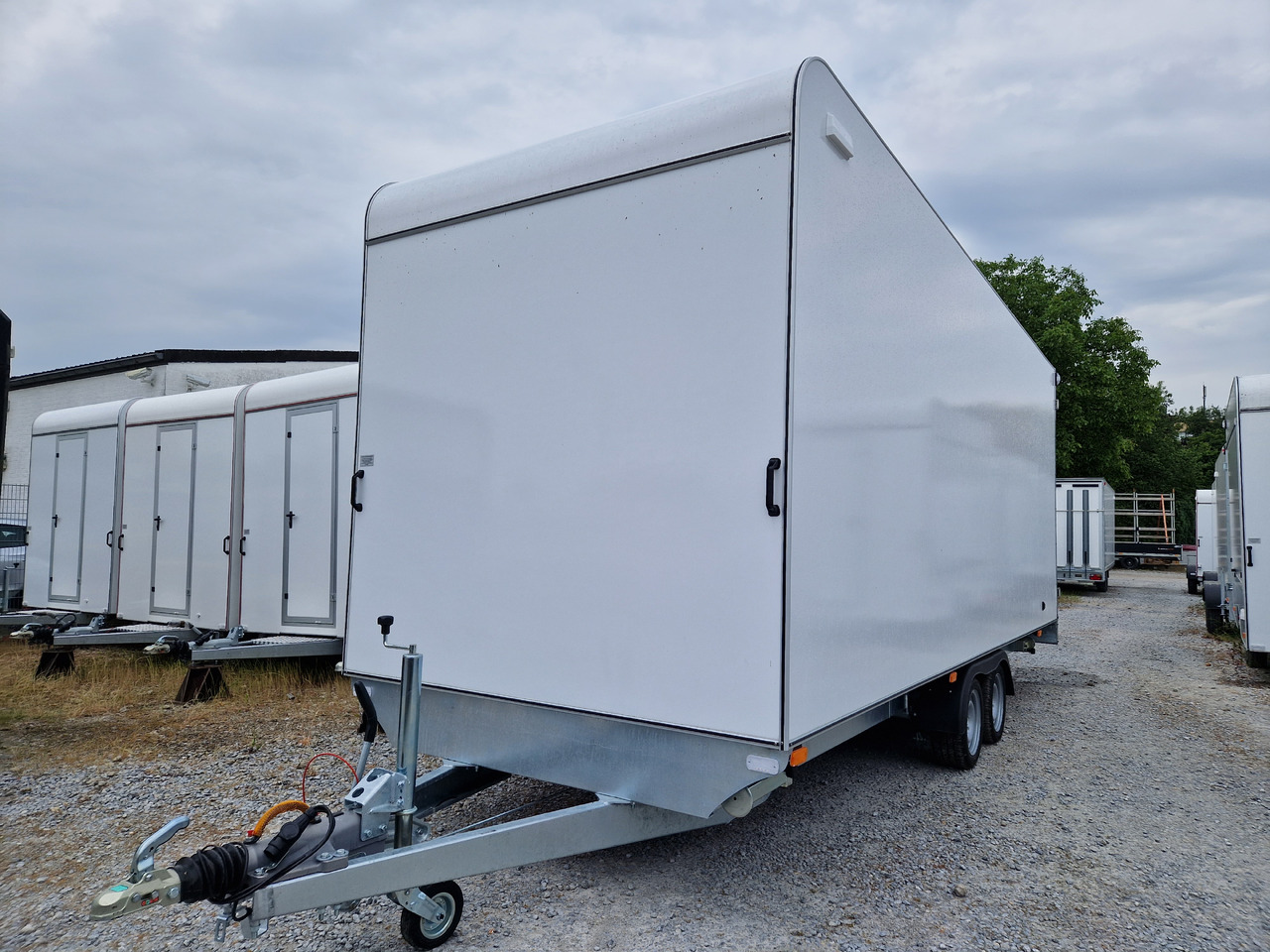 Hochlader Koffer TFSP 600T.00 600x200x210cm aero Zurrsy. Seitentür IL 13" (XXXL) 100km/H 3500kg - Reboque furgão: foto 3 Hochlader Koffer TFSP 600T.00 600x200x210cm aero Zurrsy. Seitentür IL 13" (XXXL) 100km/H 3500kg - Reboque furgão: foto 3