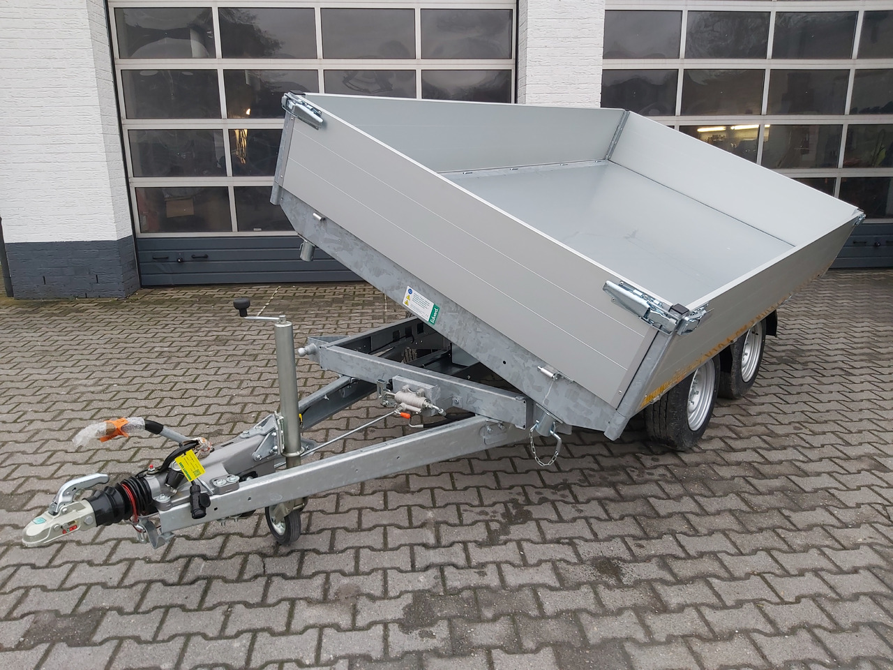 Kipper 330x180x40cm Elektrisch+Notpumpe Profi Rahmen+ (L) 3500kg Abverkauf 2te Wahl - Reboque basculante: foto 1 Kipper 330x180x40cm Elektrisch+Notpumpe Profi Rahmen+ (L) 3500kg Abverkauf 2te Wahl - Reboque basculante: foto 1