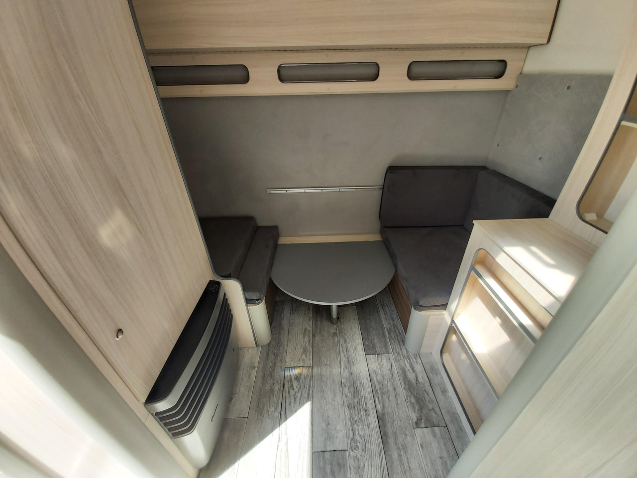 Roulote bar Koffer Sport Camp TFS 550.01 550x200x210cm Heckrampe Wohnabteil Premium 100km/H 2700kg AKTION: foto 10