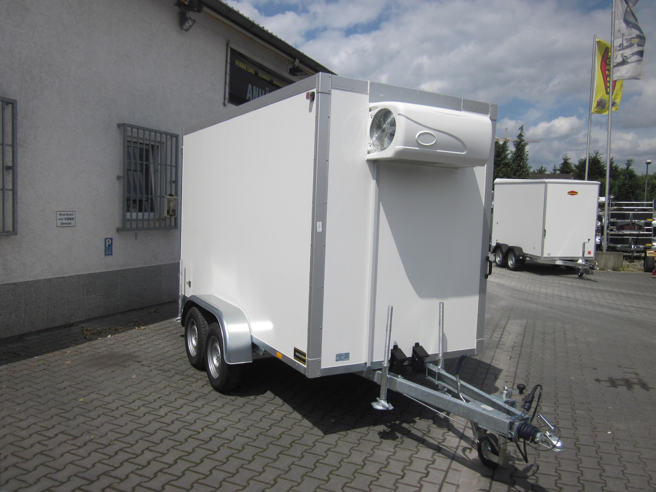 Kühlanhänger AZKF 2735/155 343x154x200cm GOVI Kühlaggregat 4 Iso 60 Frioliner Juli Aktion - Reboque frigorífico: foto 5 Kühlanhänger AZKF 2735/155 343x154x200cm GOVI Kühlaggregat 4 Iso 60 Frioliner Juli Aktion - Reboque frigorífico: foto 5