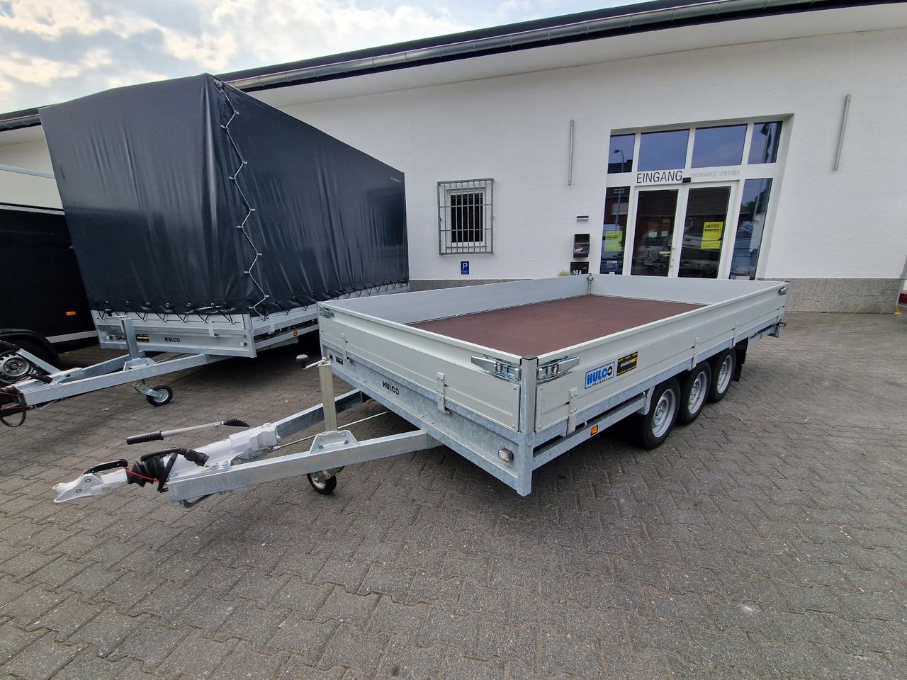 MEDAX - 3 3500 405x223x30cm Tridem 12" niedrig Fahrwerk (XL) 3500kg - Reboque plataforma/ Caixa aberta: foto 2 MEDAX - 3 3500 405x223x30cm Tridem 12" niedrig Fahrwerk (XL) 3500kg - Reboque plataforma/ Caixa aberta: foto 2