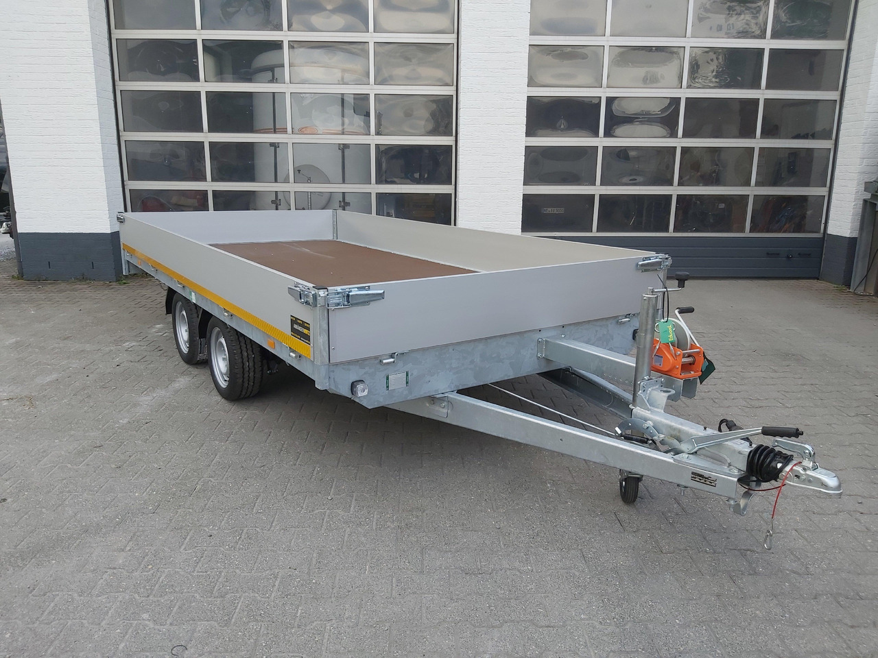 Reboque porta máquinas Multi Transporter 406x200x30cm Rampen Winde 13" niedrig Fahrwerk (XL) 3500kg Online Aktion: foto 12