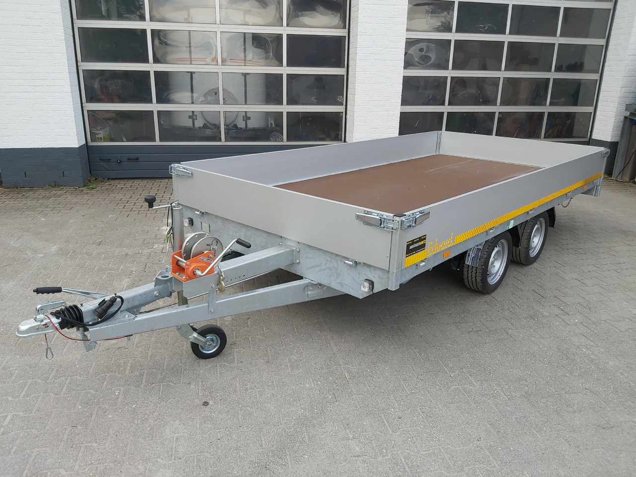 Reboque porta máquinas Multi Transporter 406x200x30cm Rampen Winde 13" niedrig Fahrwerk (XL) 3500kg Online Aktion: foto 8