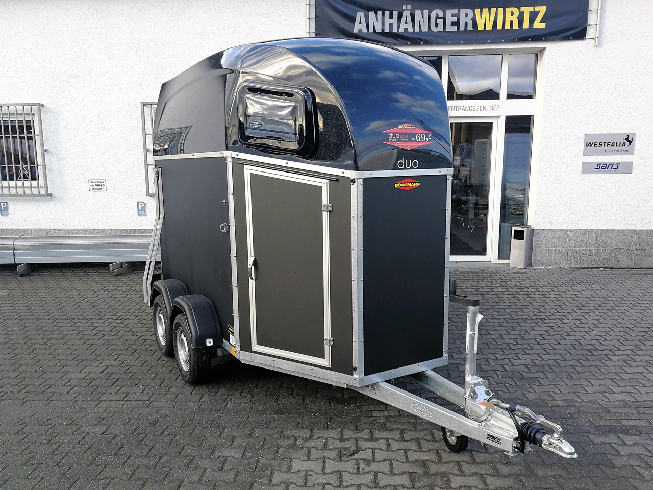 Pferdeanhänger Böckmann DUO Esprit silver black Haube schwarz 2400kg Modell 2024 - Reboque para cavalos: foto 5 Pferdeanhänger Böckmann DUO Esprit silver black Haube schwarz 2400kg Modell 2024 - Reboque para cavalos: foto 5