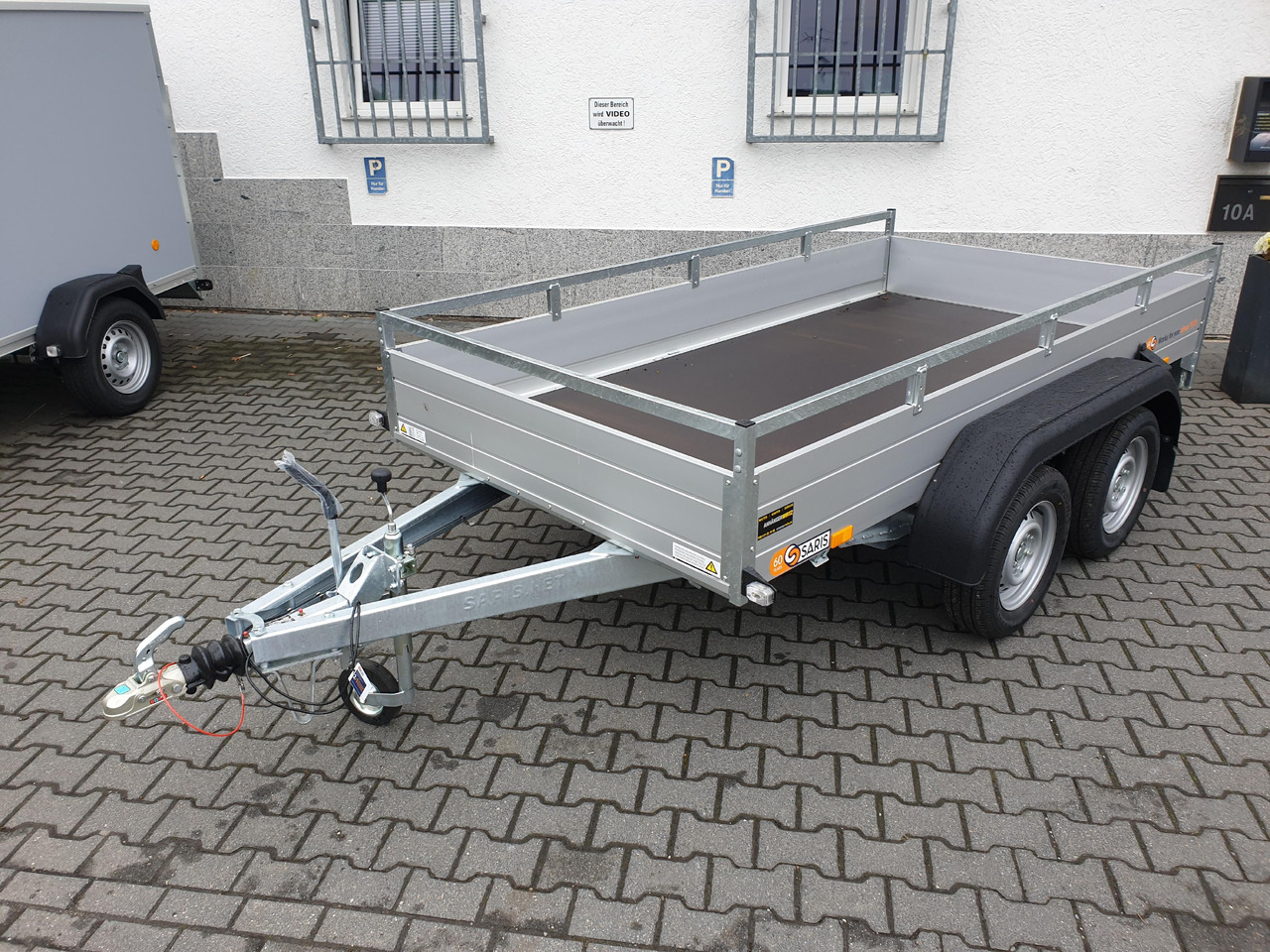 Saris Anhänger FW2000 McAlu Pro MP 305x153x45cm (M) 2000kg - Reboque plataforma/ Caixa aberta: foto 1 Saris Anhänger FW2000 McAlu Pro MP 305x153x45cm (M) 2000kg - Reboque plataforma/ Caixa aberta: foto 1