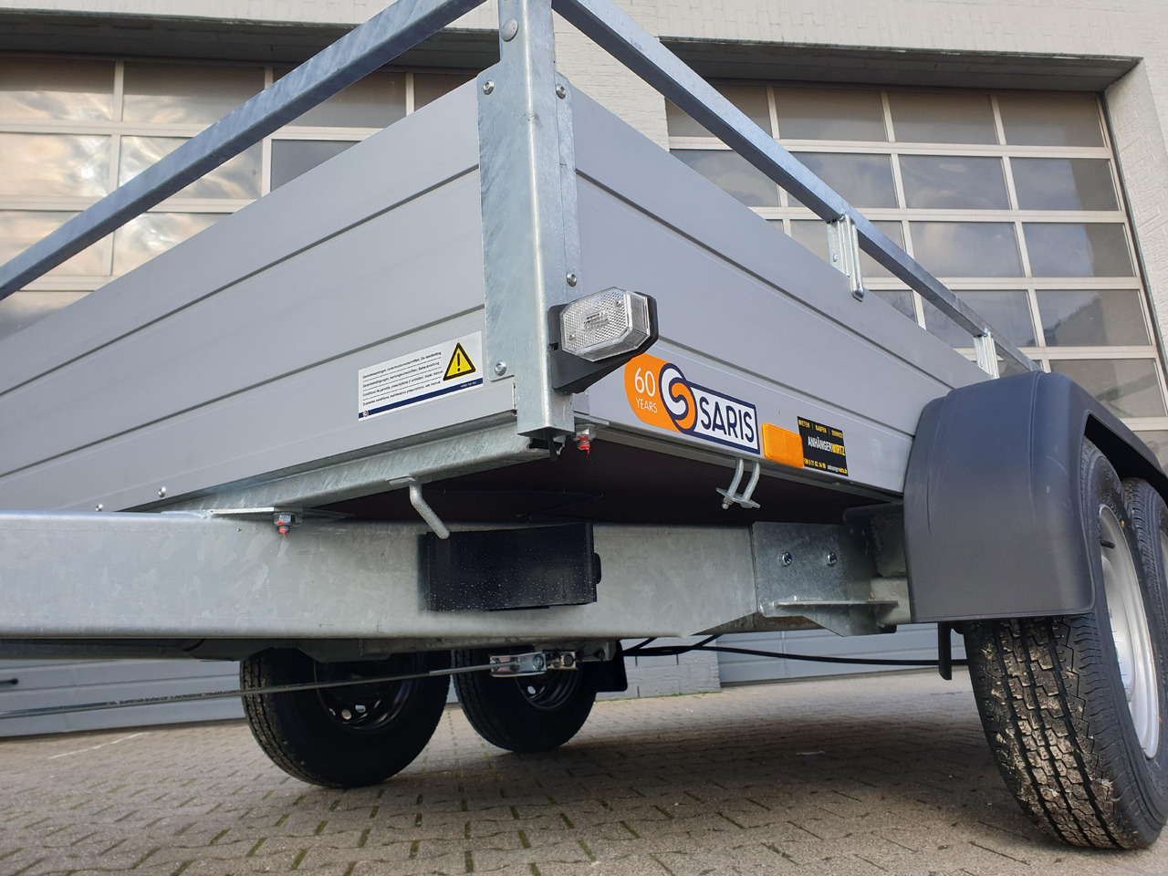 Saris Anhänger FW2700 McAlu Pro 305x153x45cm (M) 2700kg Winter online Aktion - Reboque plataforma/ Caixa aberta: foto 3 Saris Anhänger FW2700 McAlu Pro 305x153x45cm (M) 2700kg Winter online Aktion - Reboque plataforma/ Caixa aberta: foto 3