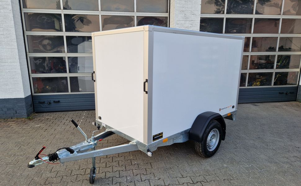 Saris Koffer GO 256 134 1350 1 GFK weiß (S) 1350kg Modell 2024 - Reboque furgão: foto 1 Saris Koffer GO 256 134 1350 1 GFK weiß (S) 1350kg Modell 2024 - Reboque furgão: foto 1