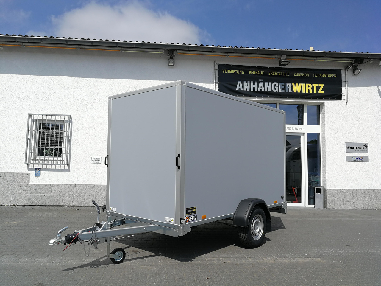 Saris Koffer GO 306 306x154x180cm GFK grau (M) 1500kg Modell 2025 - Reboque furgão: foto 1 Saris Koffer GO 306 306x154x180cm GFK grau (M) 1500kg Modell 2025 - Reboque furgão: foto 1