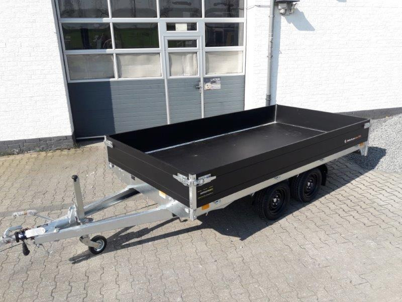 Saris PL356 184 2700 2 356x184x35cm black Edition LED Beleuchtung VAS 13" (L) 2700kg - Reboque plataforma/ Caixa aberta: foto 1 Saris PL356 184 2700 2 356x184x35cm black Edition LED Beleuchtung VAS 13" (L) 2700kg - Reboque plataforma/ Caixa aberta: foto 1