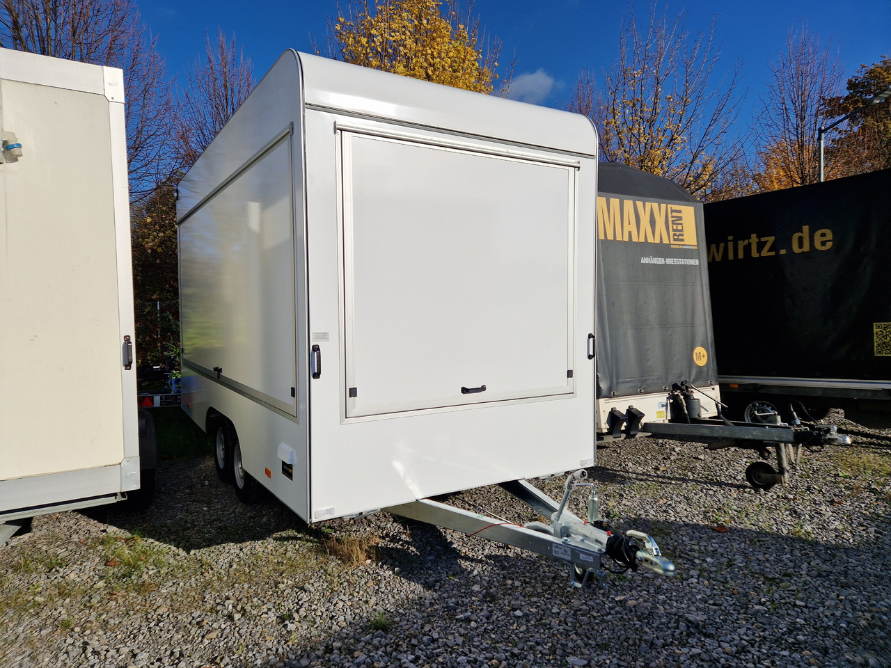 Verkaufsanhänger VK 422 200 aero retro 420x200x230cm 2 Verkaufsklappen Hecktür 2000kg - Roulote bar: foto 1 Verkaufsanhänger VK 422 200 aero retro 420x200x230cm 2 Verkaufsklappen Hecktür 2000kg - Roulote bar: foto 1