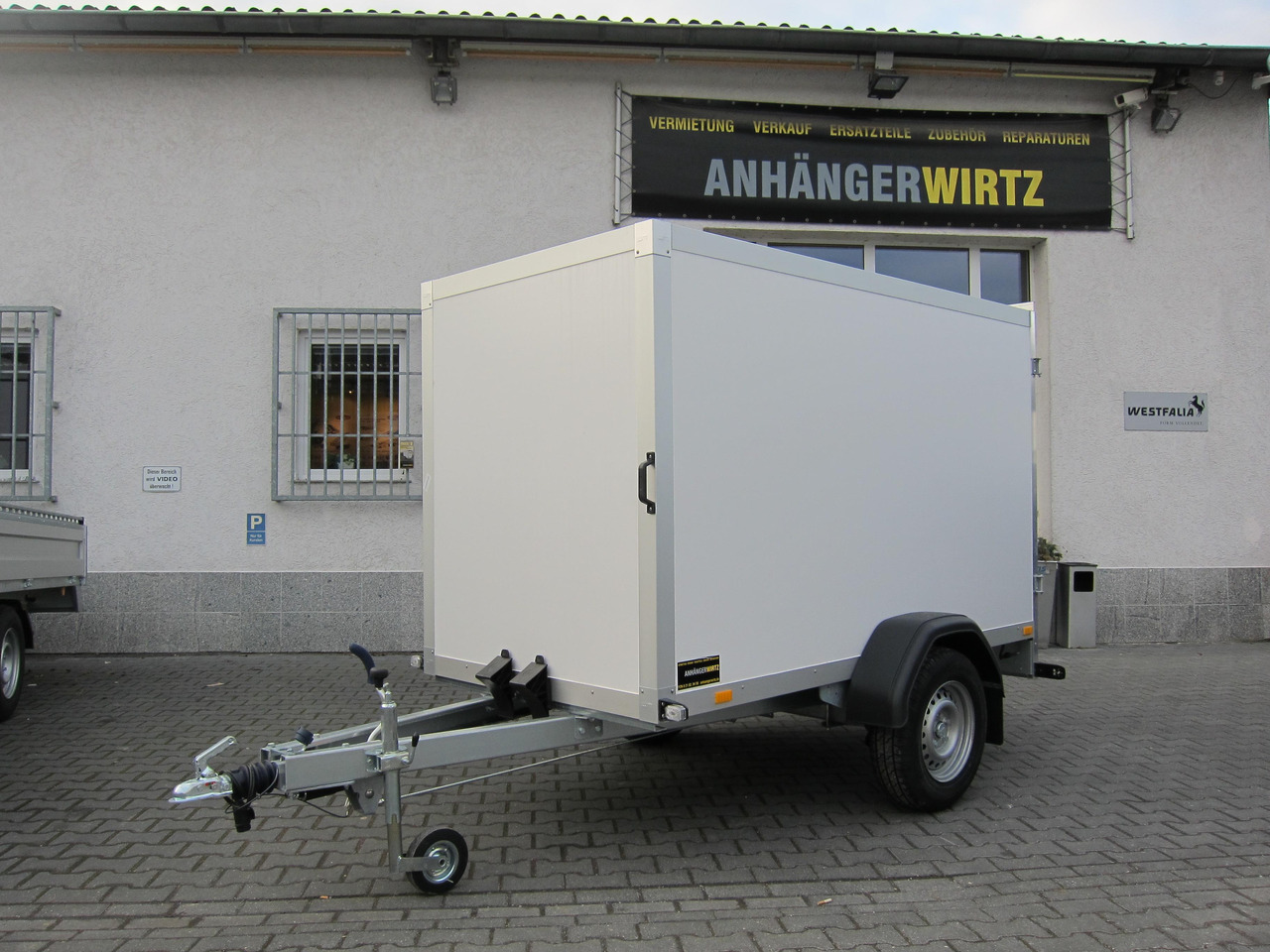 WM Meyer Koffer AZ 1325/126 S30 251x126x150cm (S) 1300kg Modell 2024 Januar Aktion - Reboque furgão: foto 1 WM Meyer Koffer AZ 1325/126 S30 251x126x150cm (S) 1300kg Modell 2024 Januar Aktion - Reboque furgão: foto 1