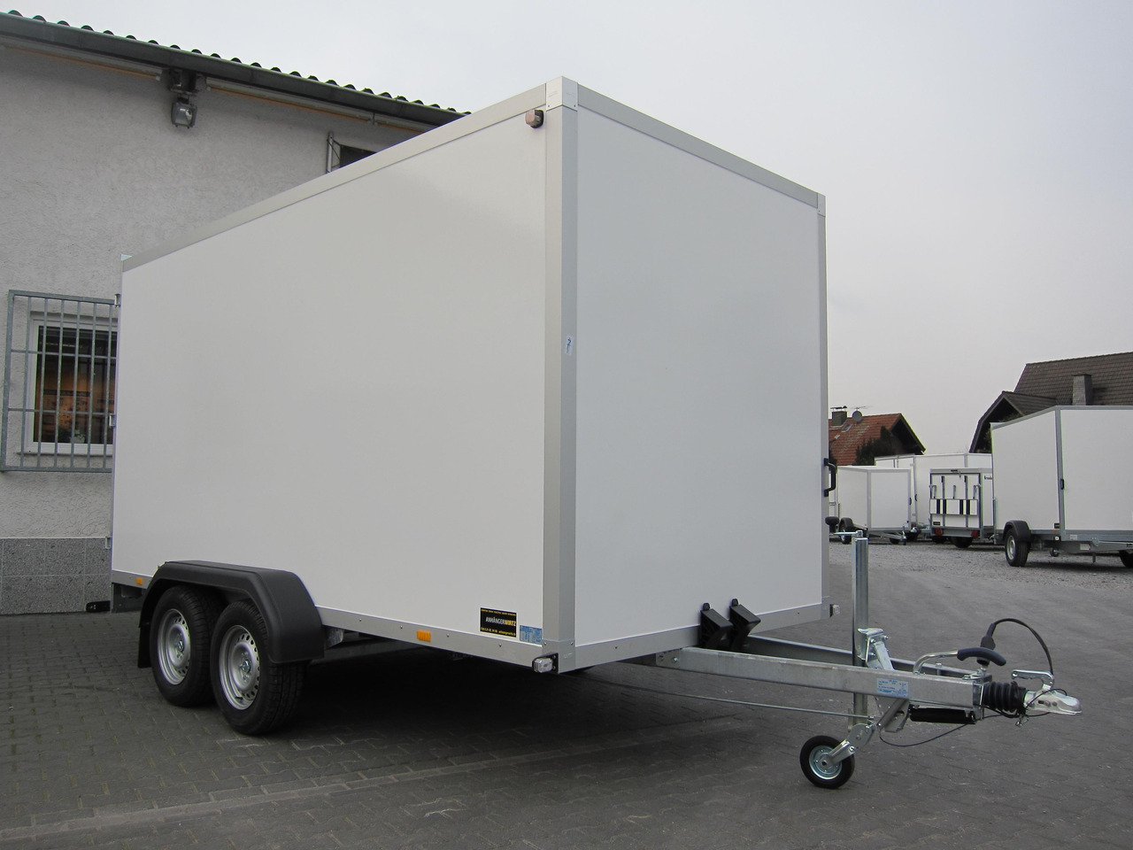 WM Meyer Koffer AZ 3540/185 S35 401x185x205cm (XL) 3500kg Aktion - Reboque furgão: foto 4 WM Meyer Koffer AZ 3540/185 S35 401x185x205cm (XL) 3500kg Aktion - Reboque furgão: foto 4