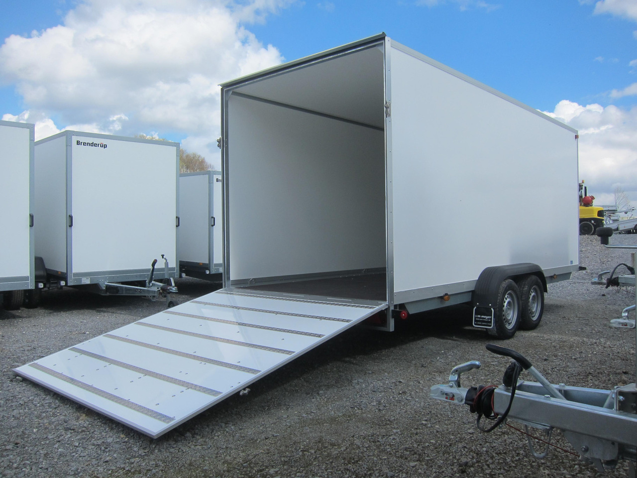 WM Meyer Koffer AZ 3560/200 S40 601x200x225cm extrahoch Heckrampe 3500kg preorder Aktion - Reboque furgão: foto 1 WM Meyer Koffer AZ 3560/200 S40 601x200x225cm extrahoch Heckrampe 3500kg preorder Aktion - Reboque furgão: foto 1