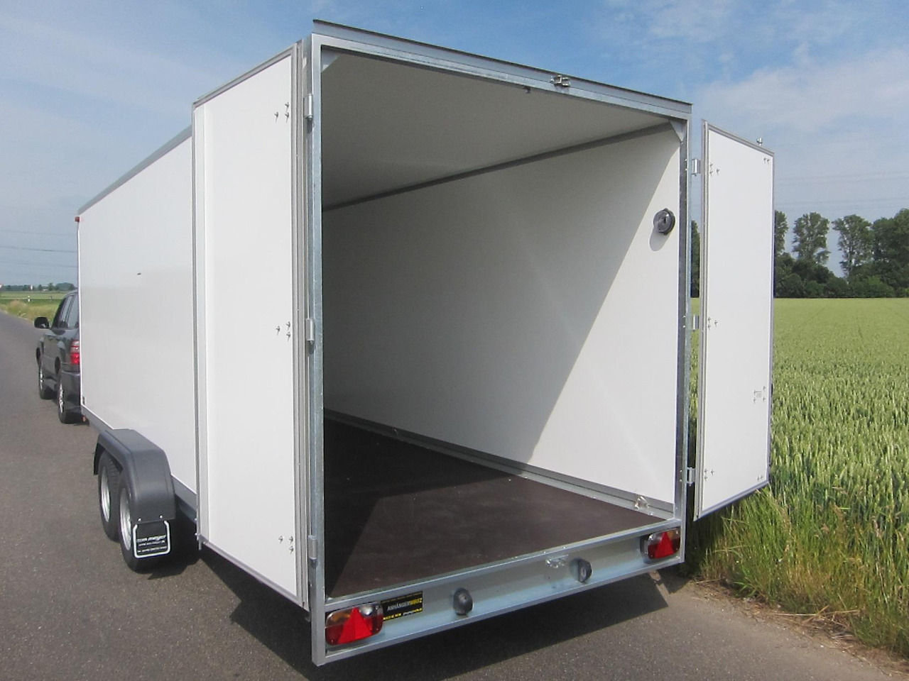 WM Meyer Kofferanhänger AZ 3560/200 S40 601x200x205cm 3500kg preorder Aktion - Reboque furgão: foto 5 WM Meyer Kofferanhänger AZ 3560/200 S40 601x200x205cm 3500kg preorder Aktion - Reboque furgão: foto 5