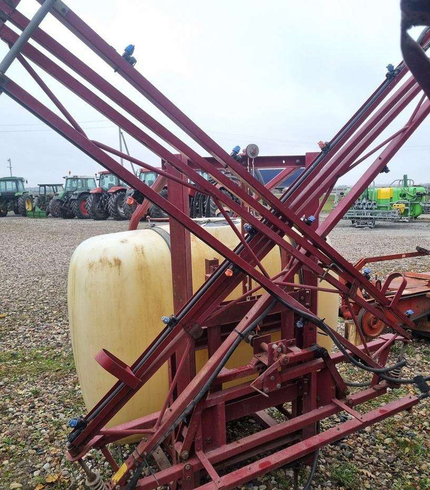 Hardi 850 - Pulverizador agricola: foto 1 Hardi 850 - Pulverizador agricola: foto 1