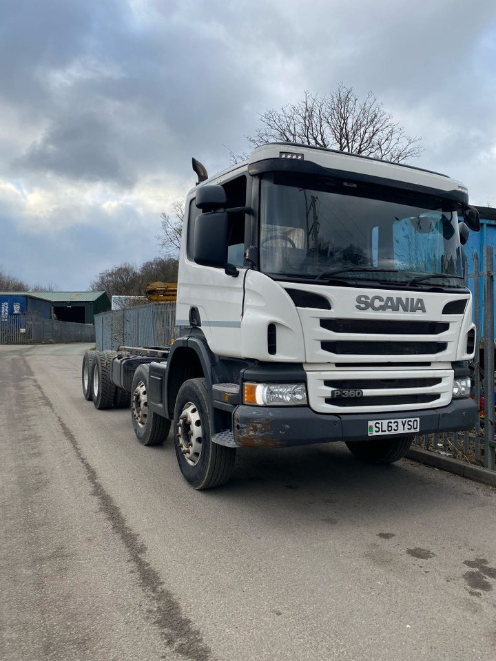 Scania P360 8x4 Chassis Cab - Camião chassi: foto 1 Scania P360 8x4 Chassis Cab - Camião chassi: foto 1