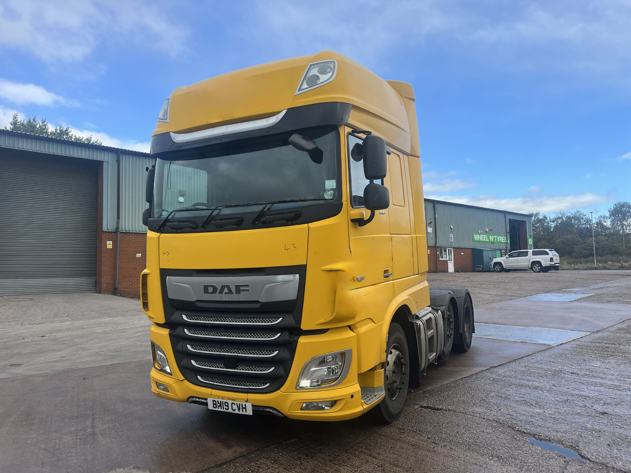 DAF XF 530 - Tractor: foto 1 DAF XF 530 - Tractor: foto 1