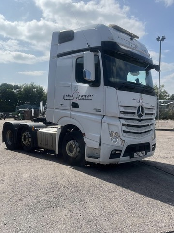 Mercedes Actros 2545 6x2 Tractor Unit - Tractor: foto 2 Mercedes Actros 2545 6x2 Tractor Unit - Tractor: foto 2