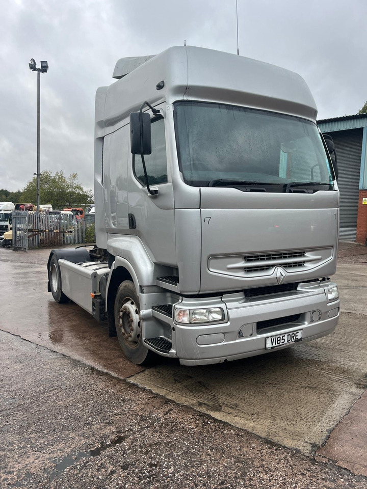 Renault Premium 385 - Tractor: foto 1 Renault Premium 385 - Tractor: foto 1