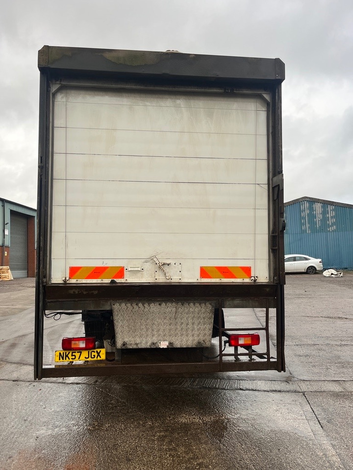 Volvo FM9 300 Euro 4 - Carrinha de contentor: foto 4 Volvo FM9 300 Euro 4 - Carrinha de contentor: foto 4